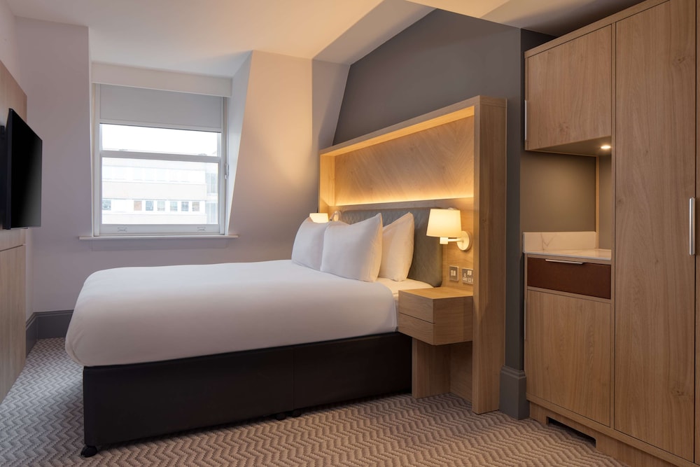 ROOM, DOUBLE BED, SOFA