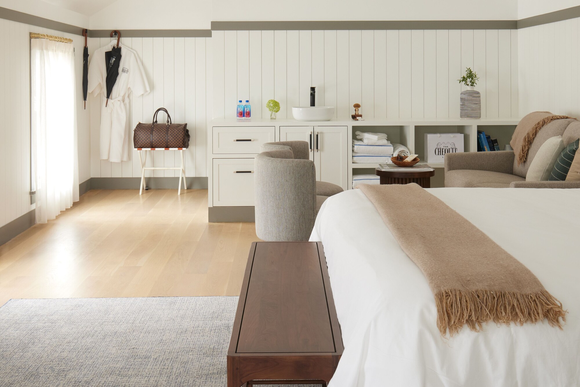 Superior, King Bed