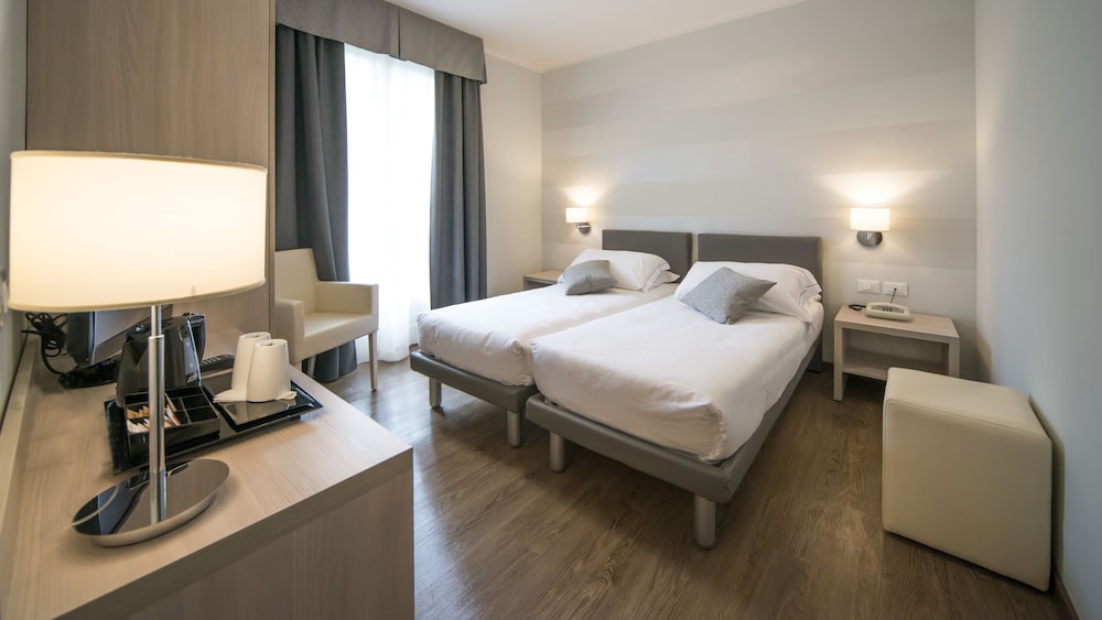 HOTEL EDEN GARDA 21/33