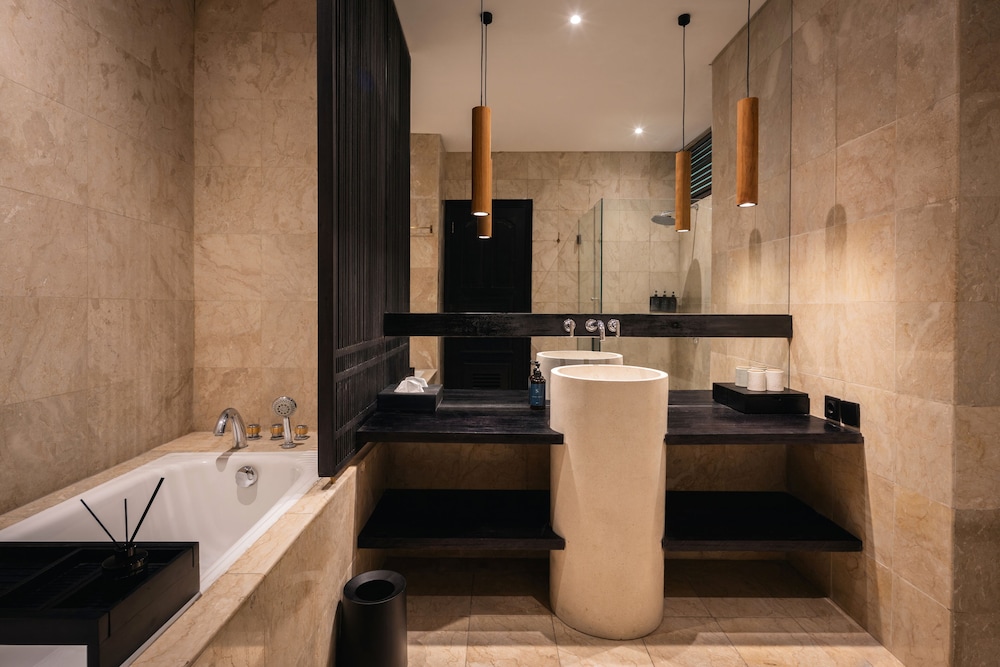 Sadara Resort 70/70