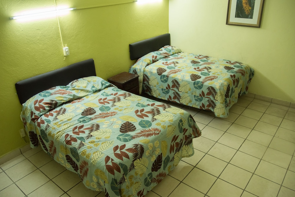 Hotel Esperanza 16/25