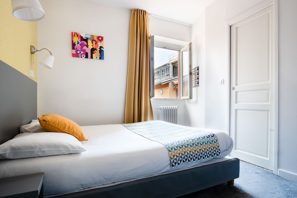 Hotel Au Patio Morand 17/36