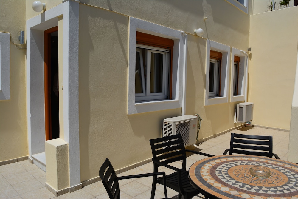 Anemomilos Suites 28/46