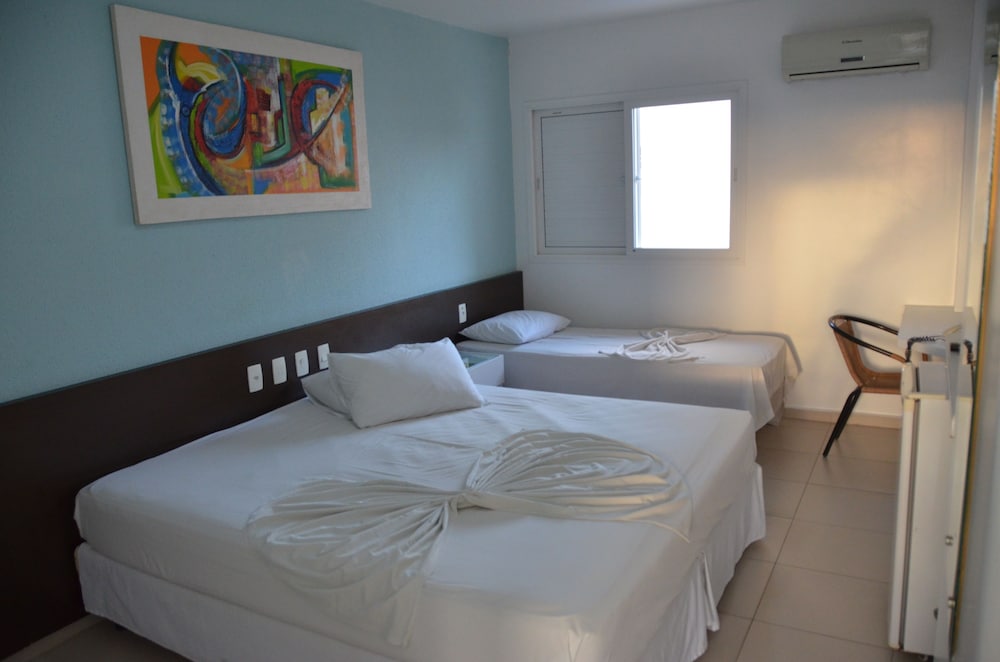 Room, Triple