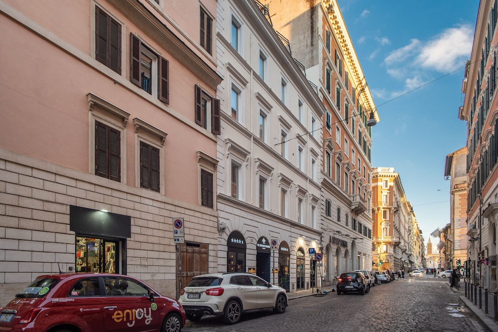 CC Palace Hotel 48/58