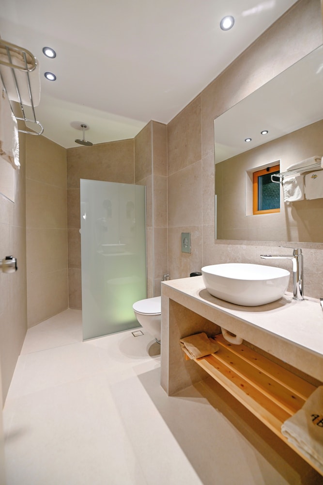 Aphrodite Beach hotel 49/50
