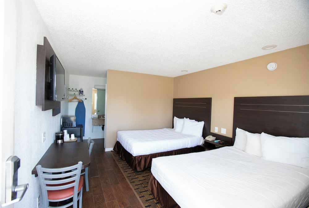 Budget Inn 15/21