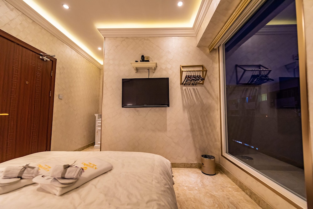 AC Residence Kota Kinabalu 11/25