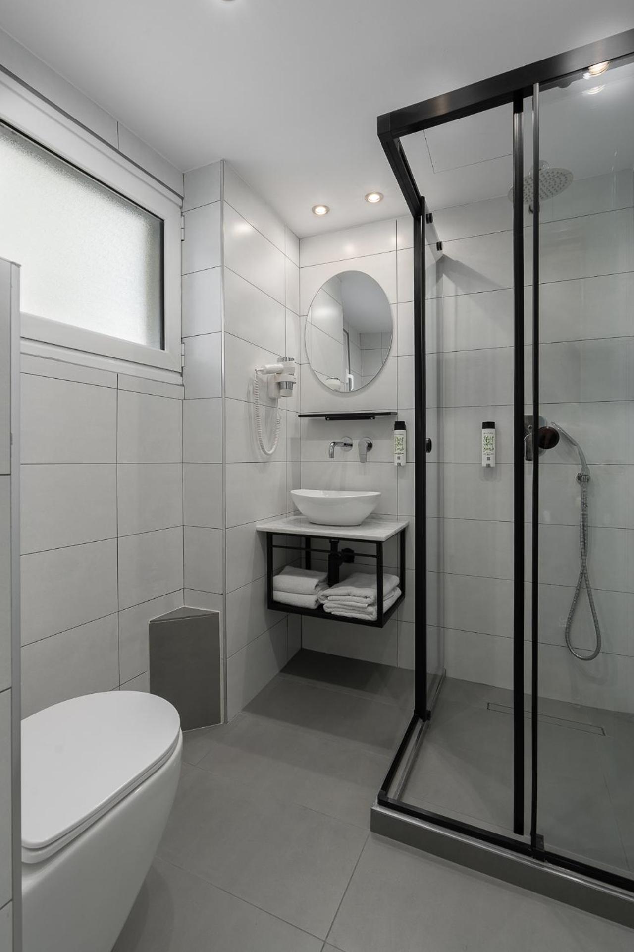 غرفة اقتصادية بسرير مزدوج أو سريرين منفصلين، Piraeus City Hotel 7/7