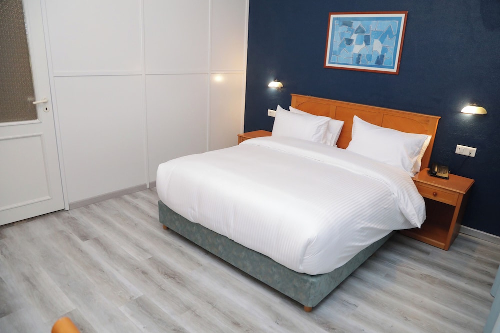 EL SHEIKH SUITES 18/60