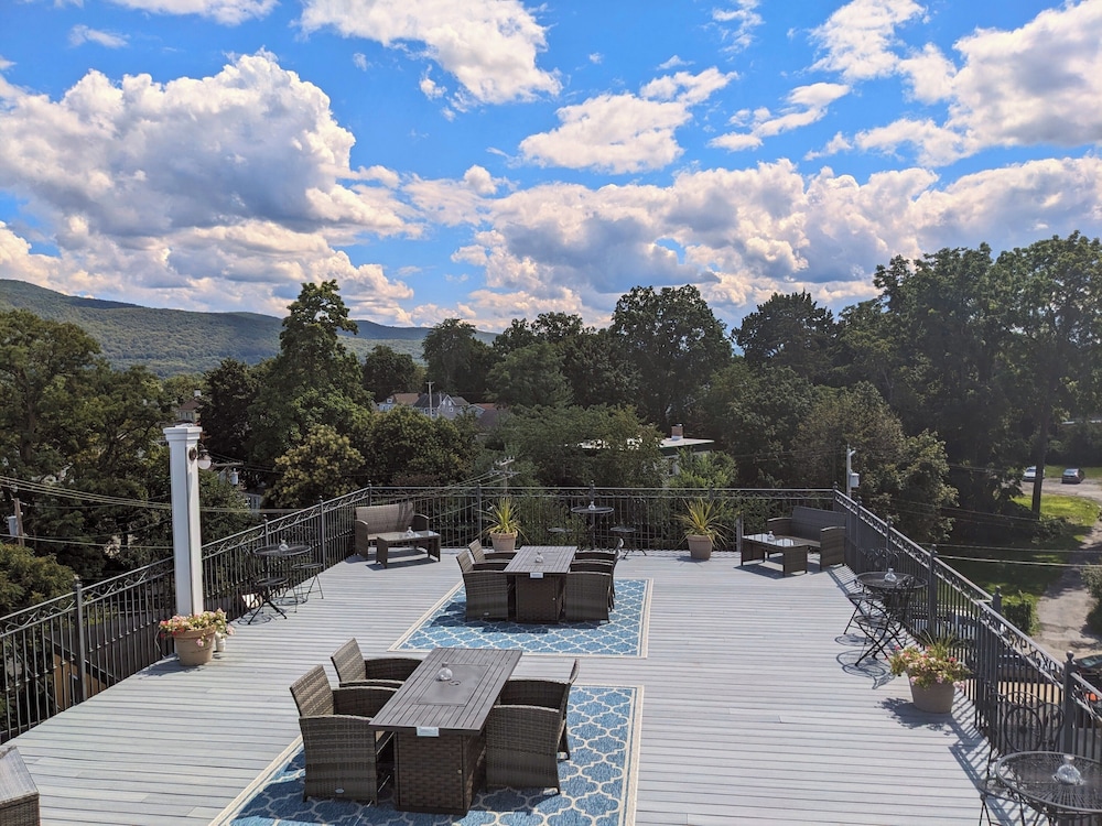 The Dutchess Inn and Spa at Beacon 42/50