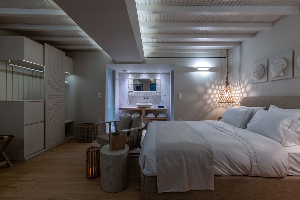 Oniro Suites 8/25
