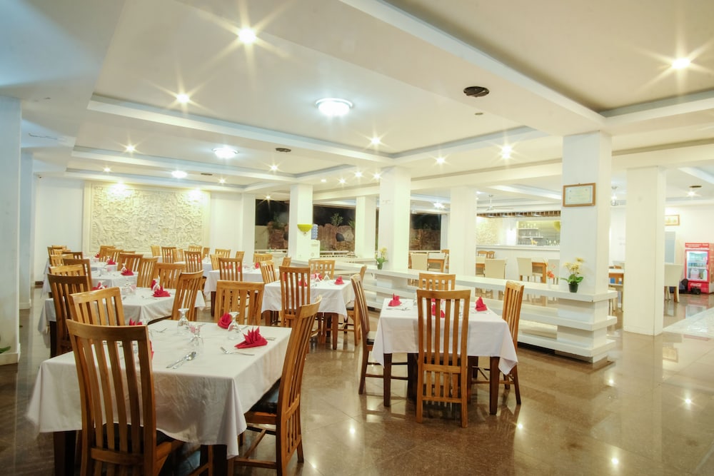Puri Saron Senggigi Beach Hotel 52/63