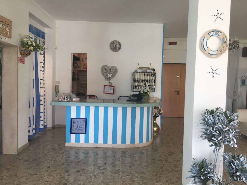 Hotel Lux 3/39