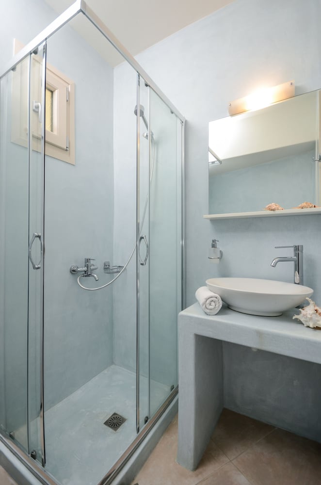 Irini Studios 39/42