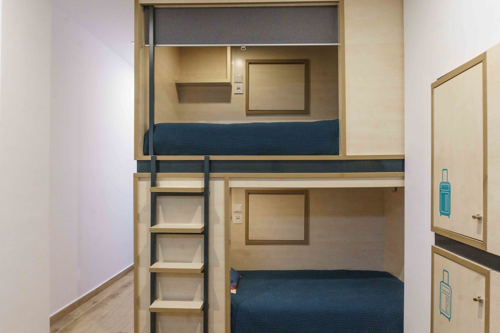 Take Hostel Conil 7/34