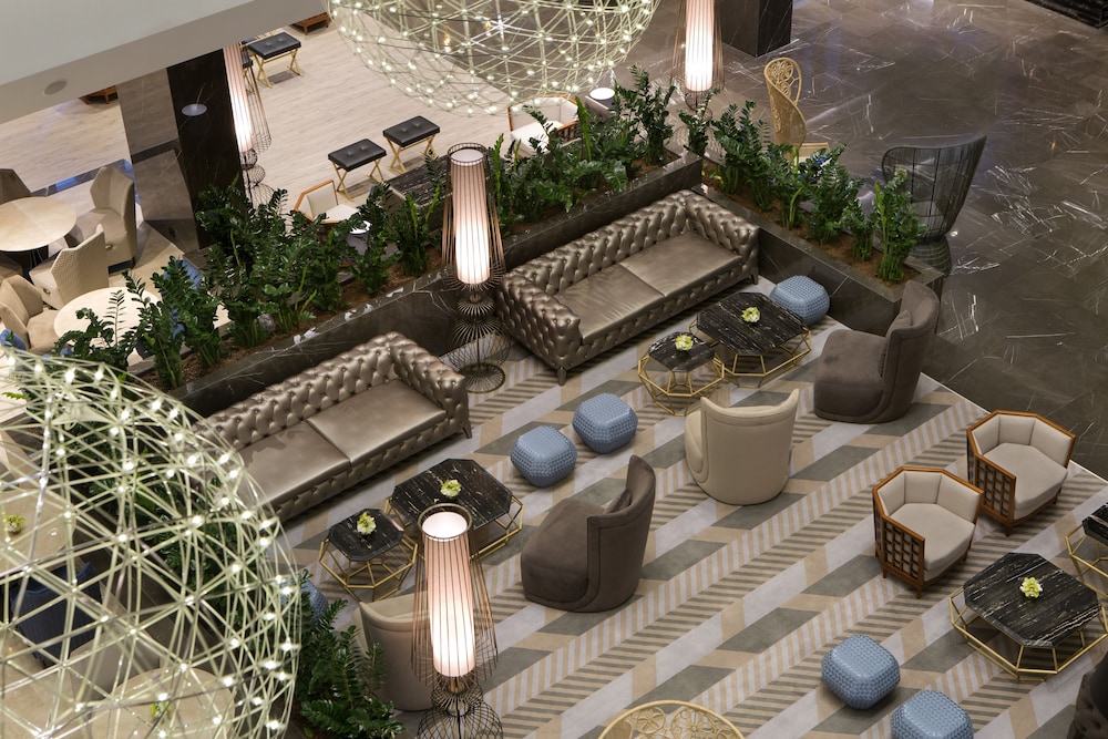 Doubletree By Hilton Istanbul Piyalepasa 10/82