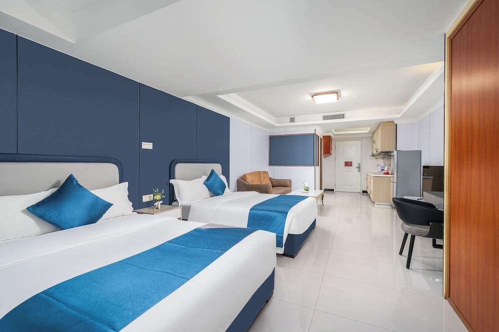 BUSINESS, DOUBLE OR TWIN BED