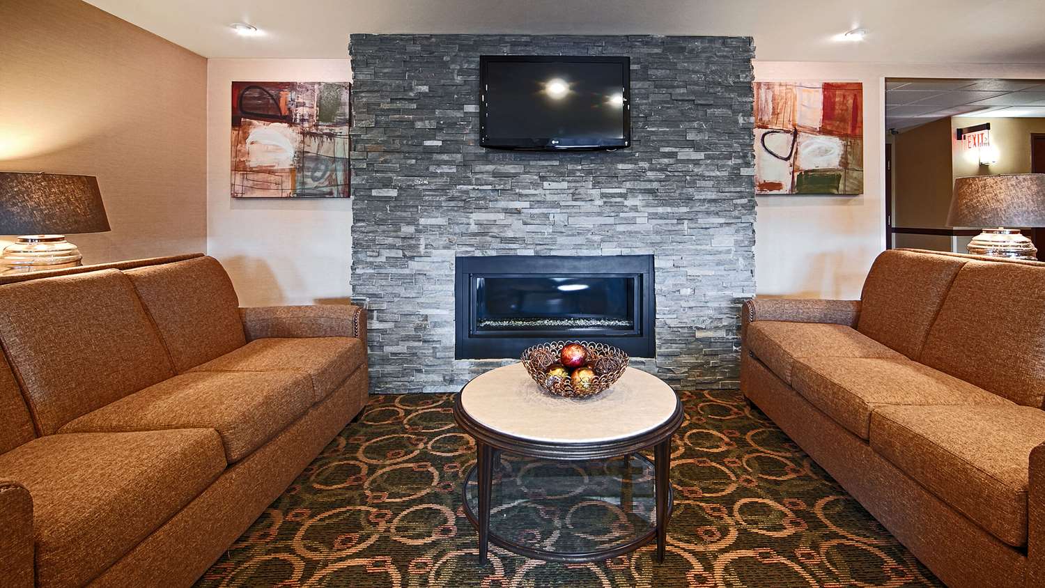Comfort Inn and Suites Copley Akron 5/8
