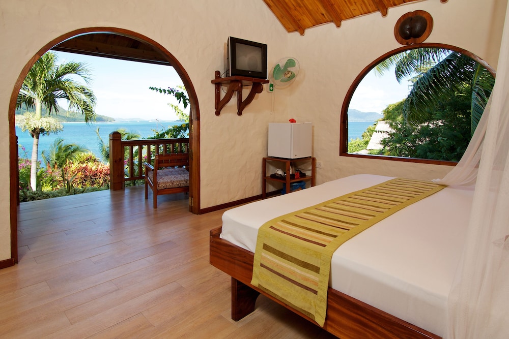 COLIBRI GUEST HOUSE(M) 30/54
