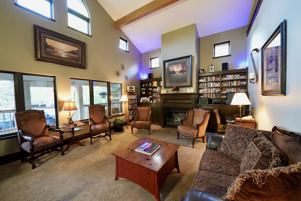 Frisco Inn on Galena Street 37/50