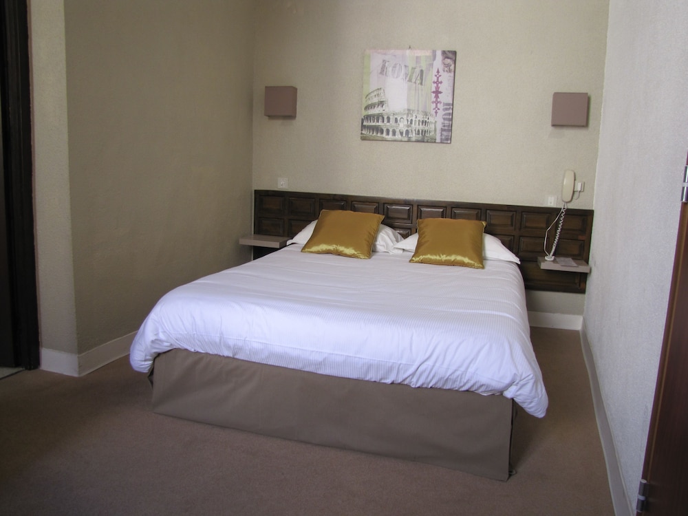 Hotel de La Loge 8/58