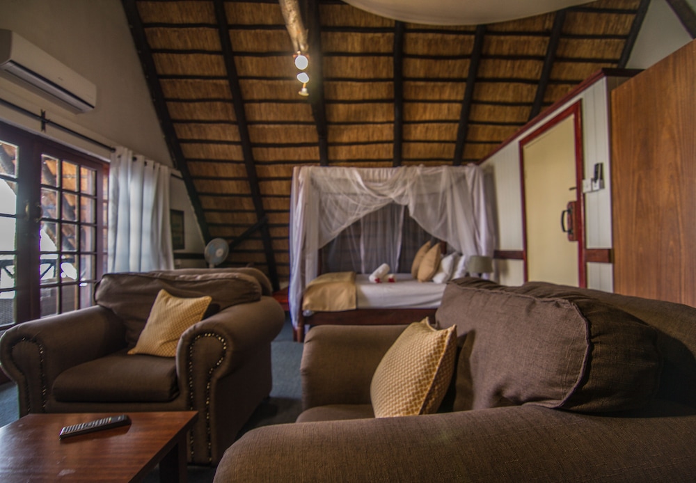 Victoria Falls Waterfront 54/74