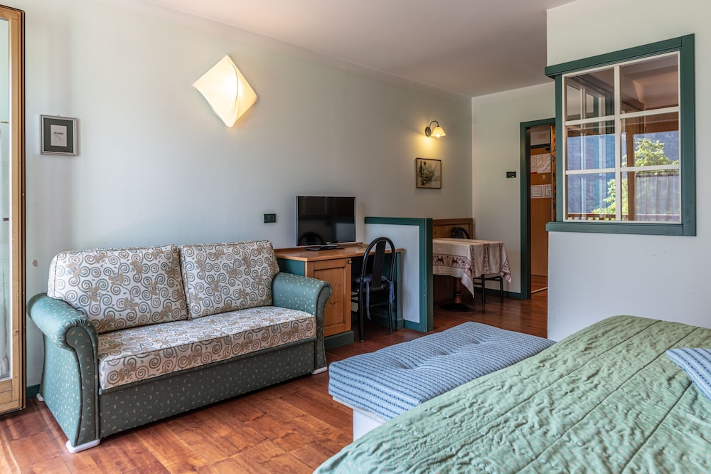 Clubhotel Lago Di Tenno 27/48