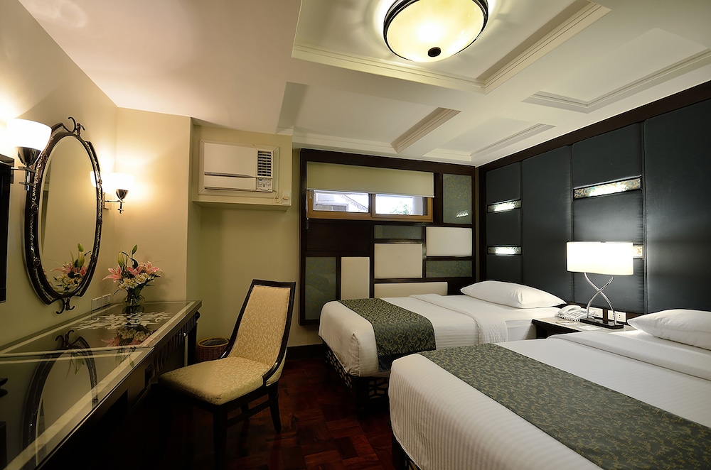 Henann Regency Resort & Spa 35/75