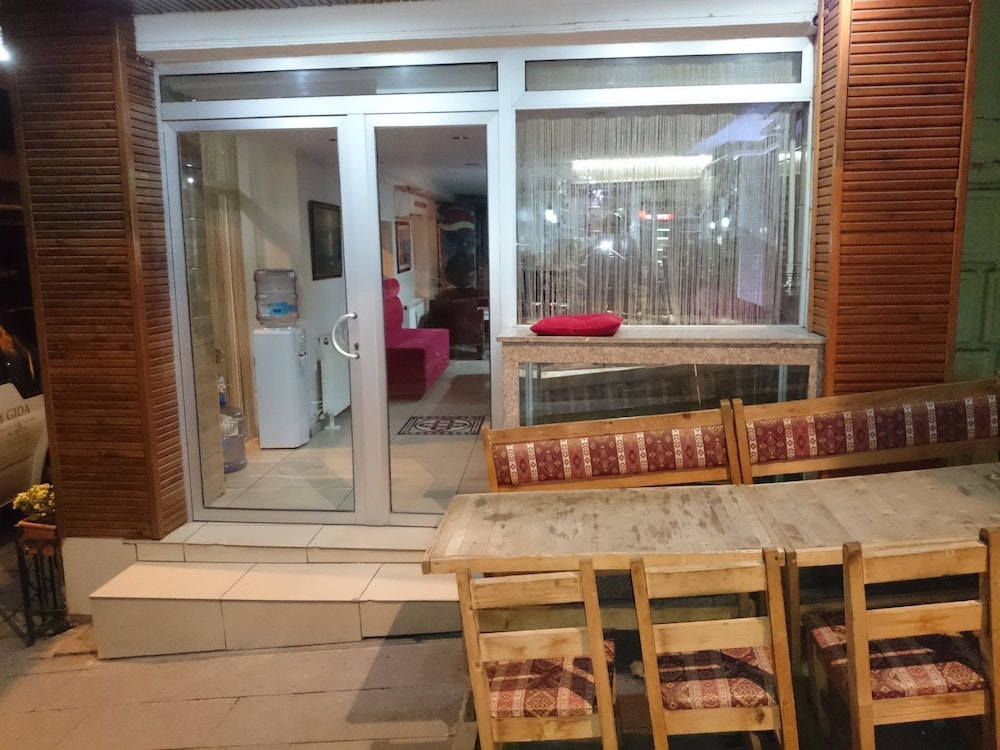Yasmin Hotel 30/48
