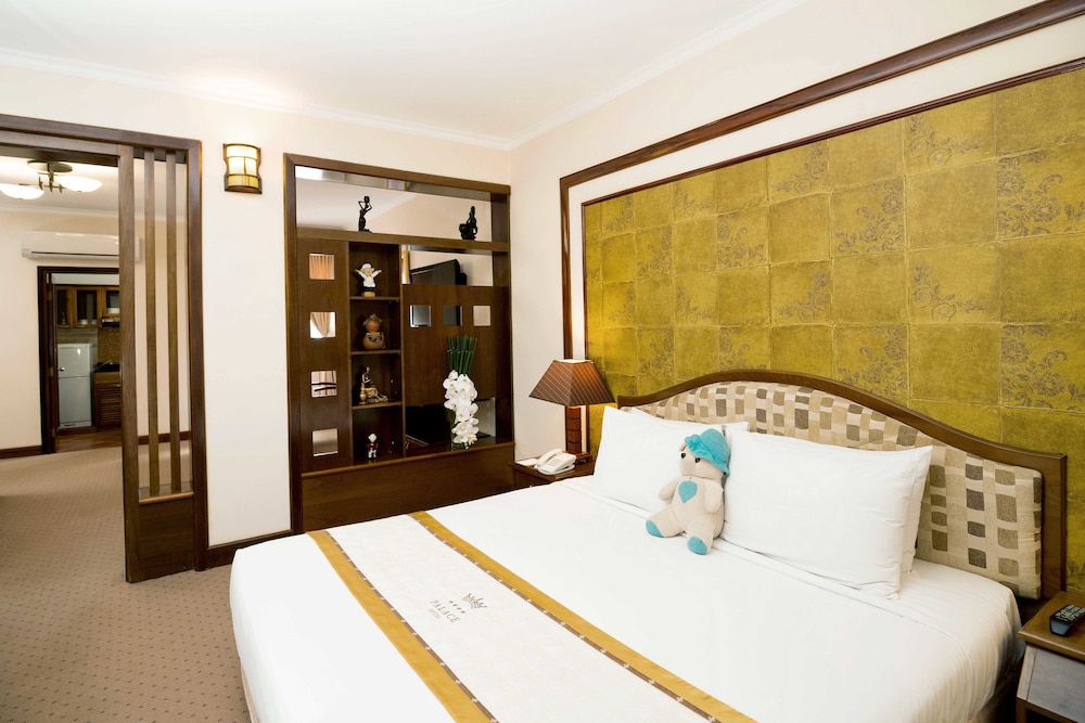 Palace Hotel 22/50