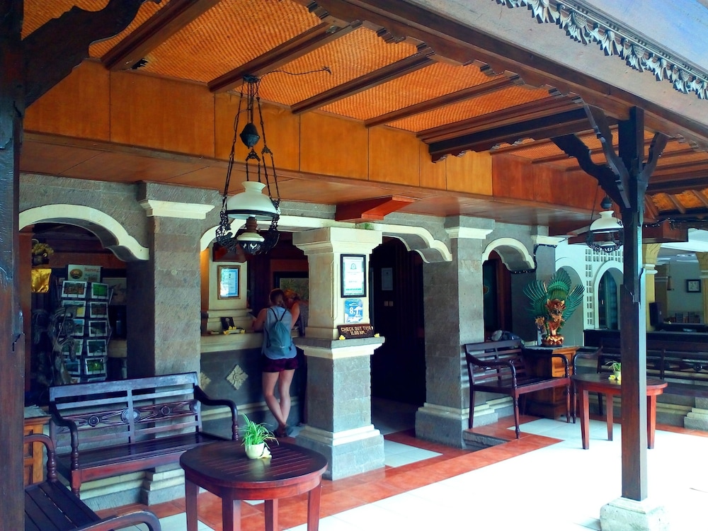 Artini 2 Cottages 9/50