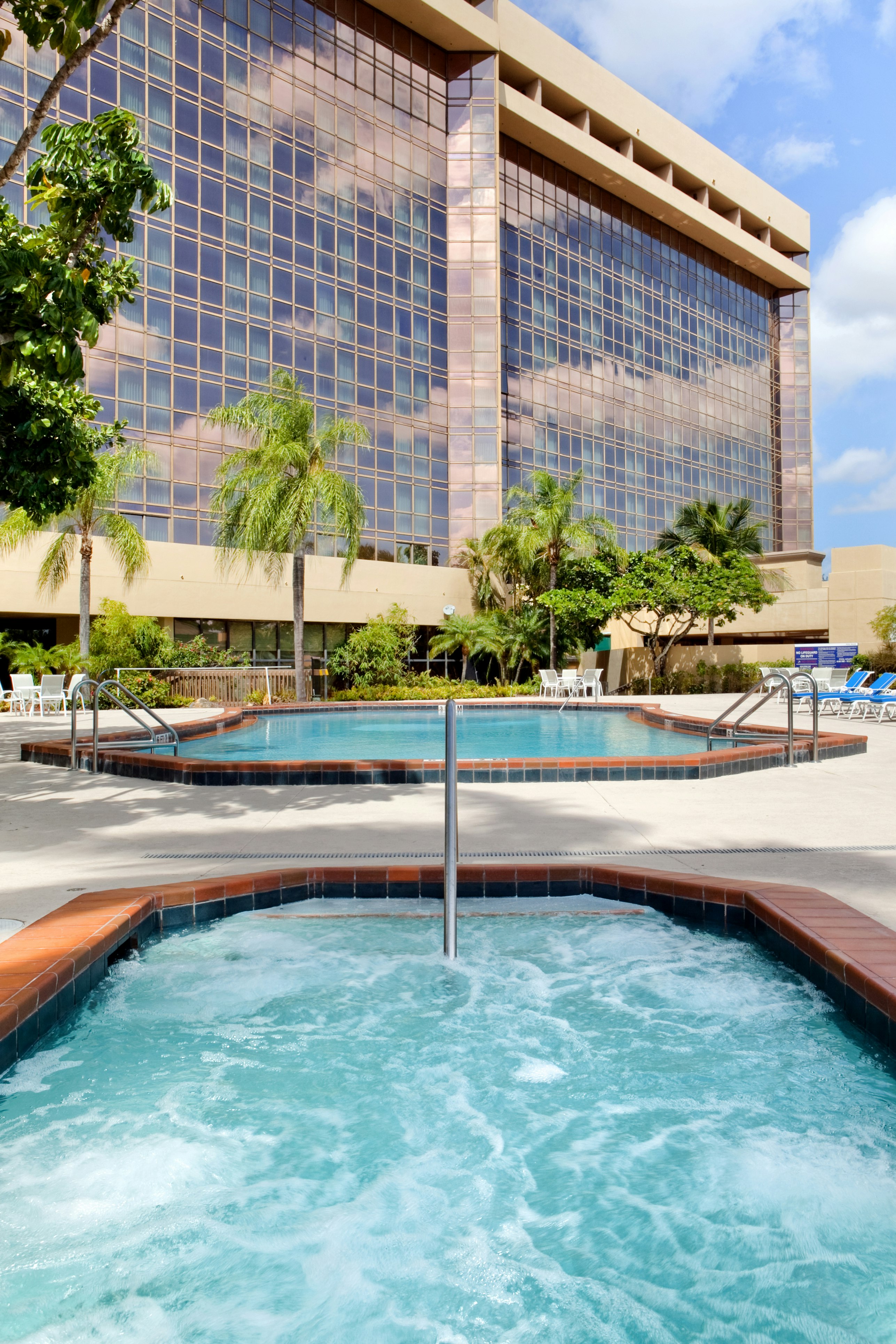 DoubleTree by Hilton Hotel Miami Airport and Convention Center 80/81