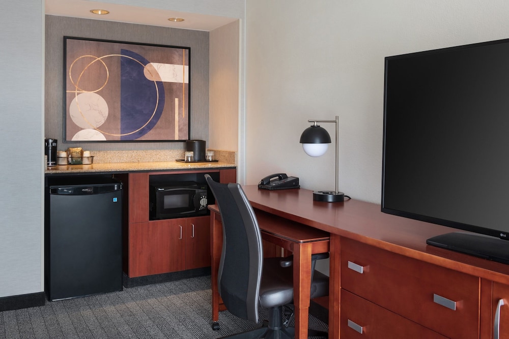 Courtyard by Marriott New Carrollton 35/45