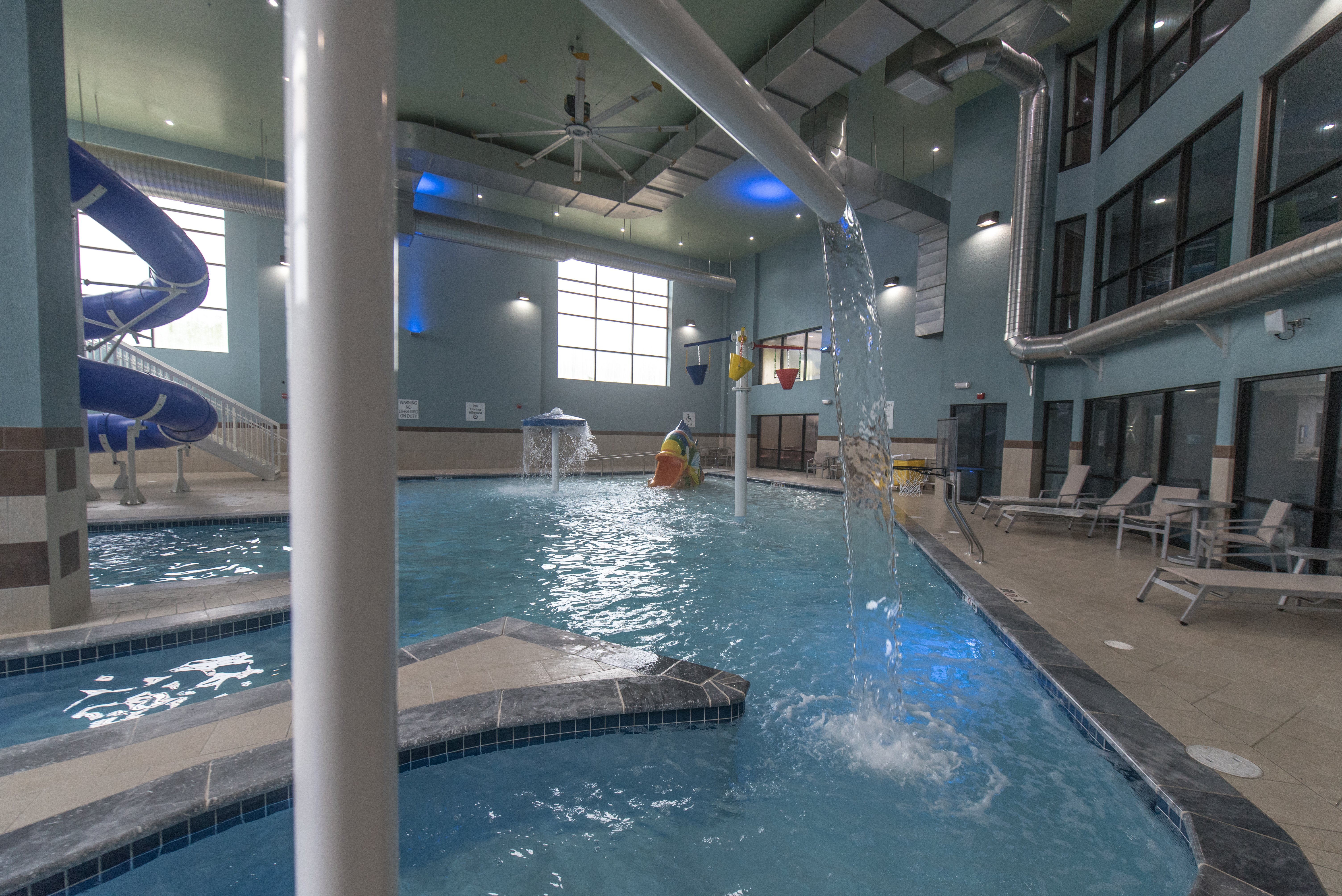Holiday Inn Express & Suites North East (Erie I-90 Exit 41) 41/60
