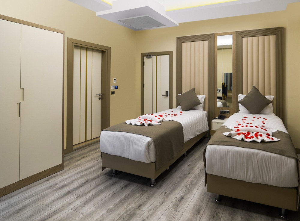 Brako Hotel 11/43