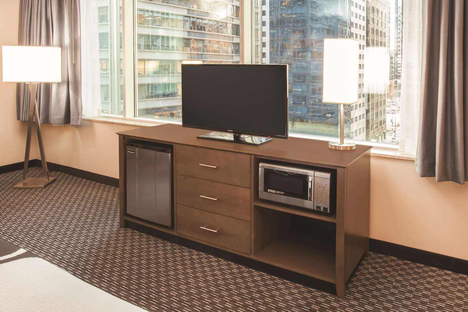 La Quinta Inn Suites By Wyndham Chicago Downtown 36/45