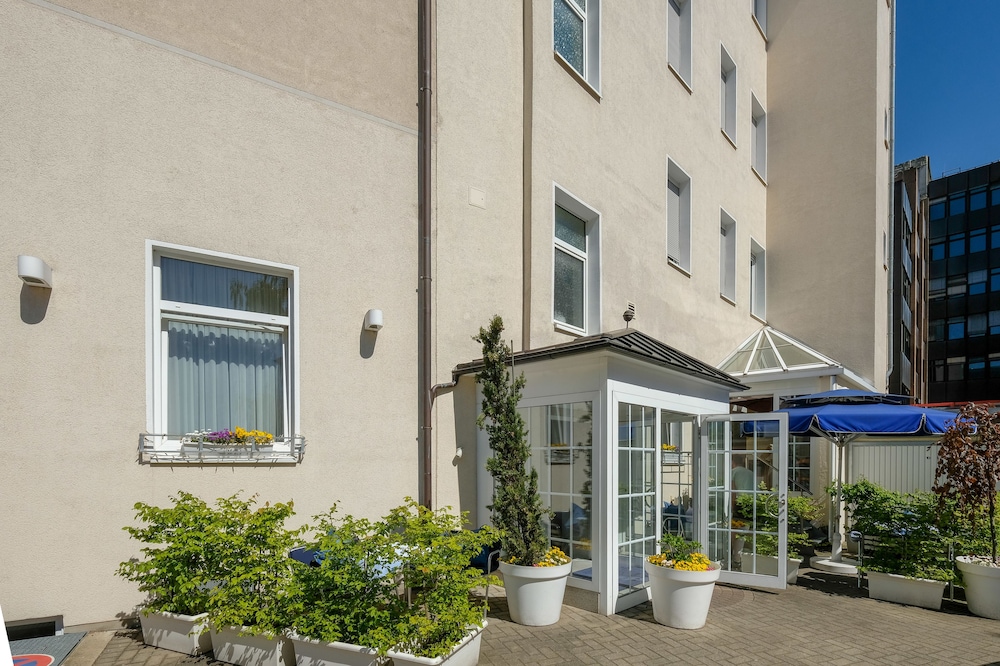 Hotel Savoy Hanover 8/50