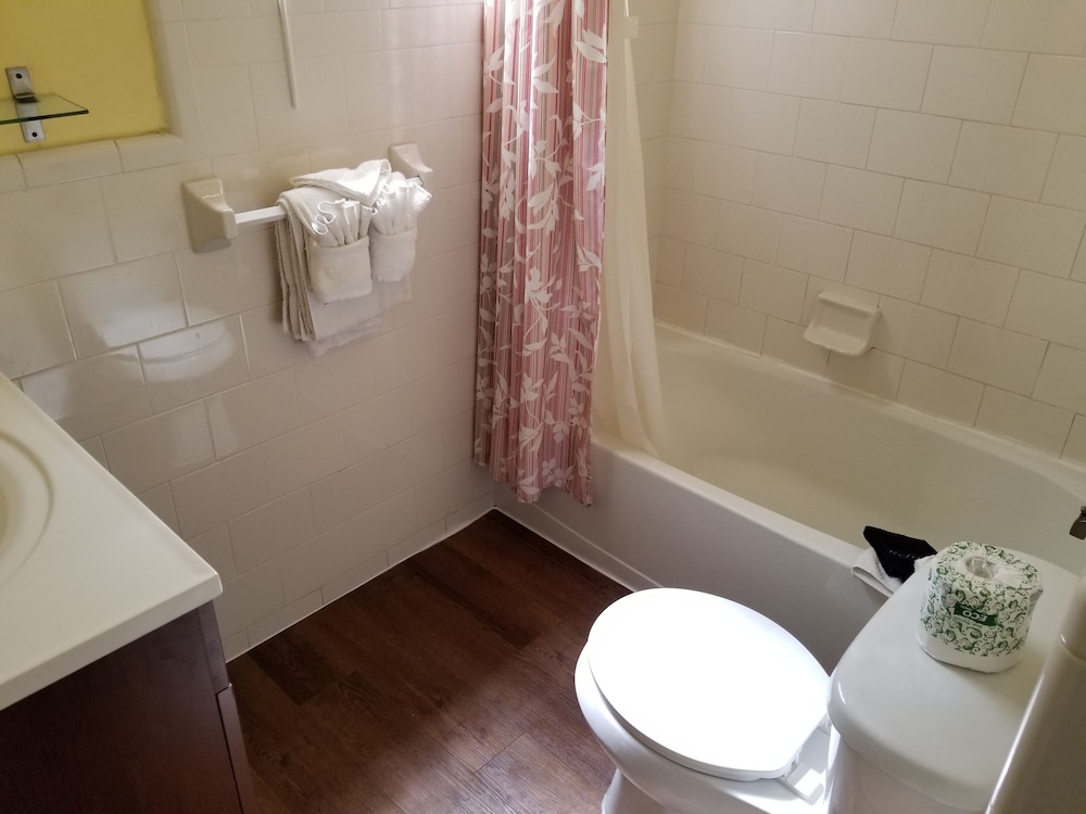 Royal North Beach All Suites 20/57