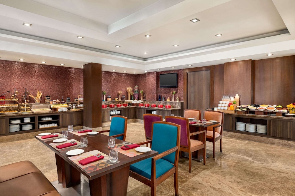 Ramada by Wyndham Jaipur North 57/65
