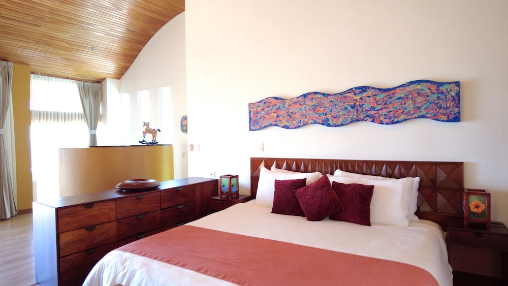 ULTRA VILLA, KING BED