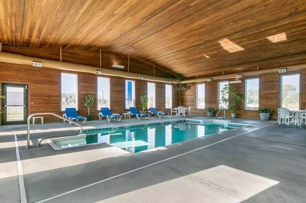 swimming pool spa
