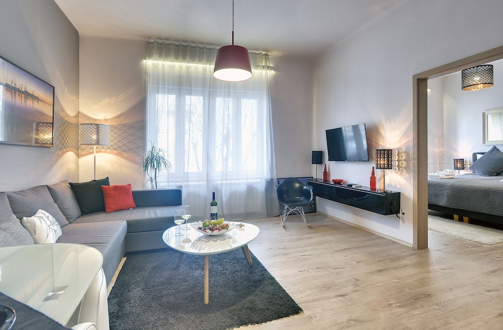 D&A Center Apartments 18/43