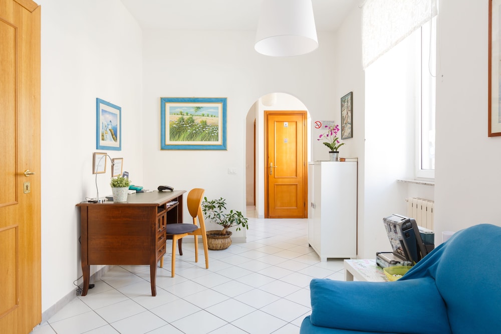 B&B Piazza Fratti 5/69