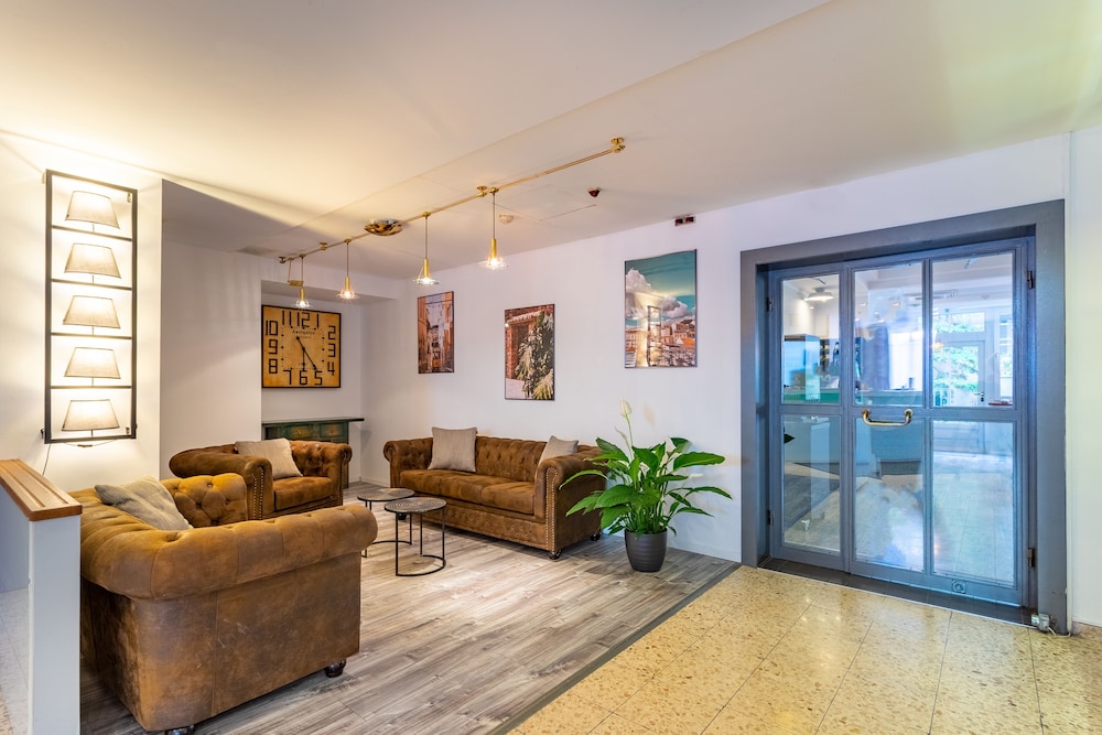 Hotel Calmo 43/58