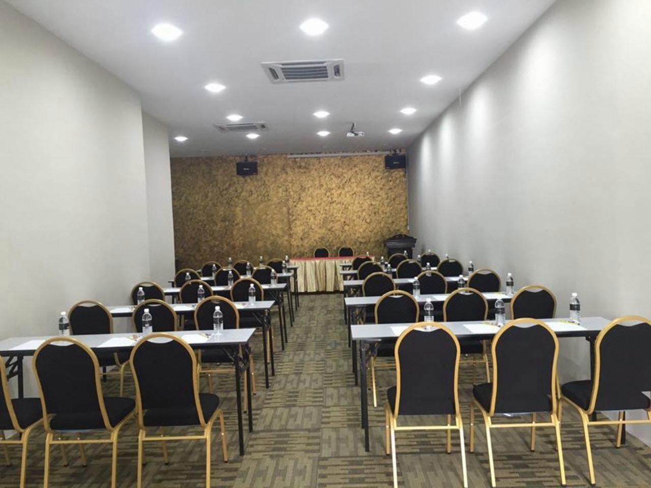 Just Hotel Batu Pahat 23/27