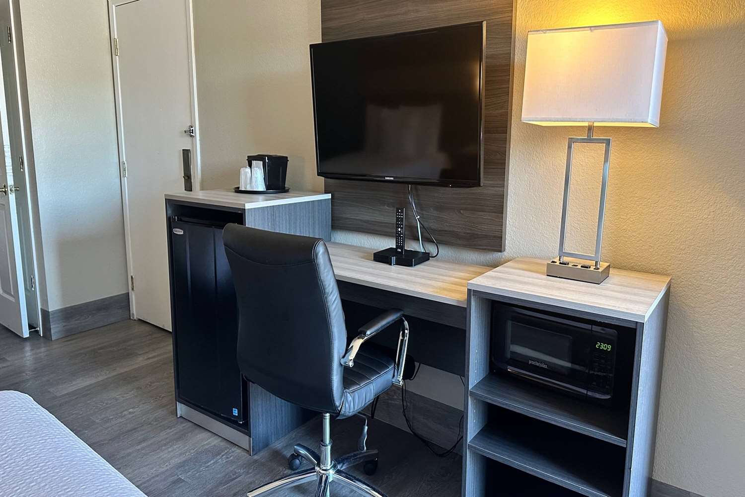 Days Inn by Wyndham San Diego Vista 38/46