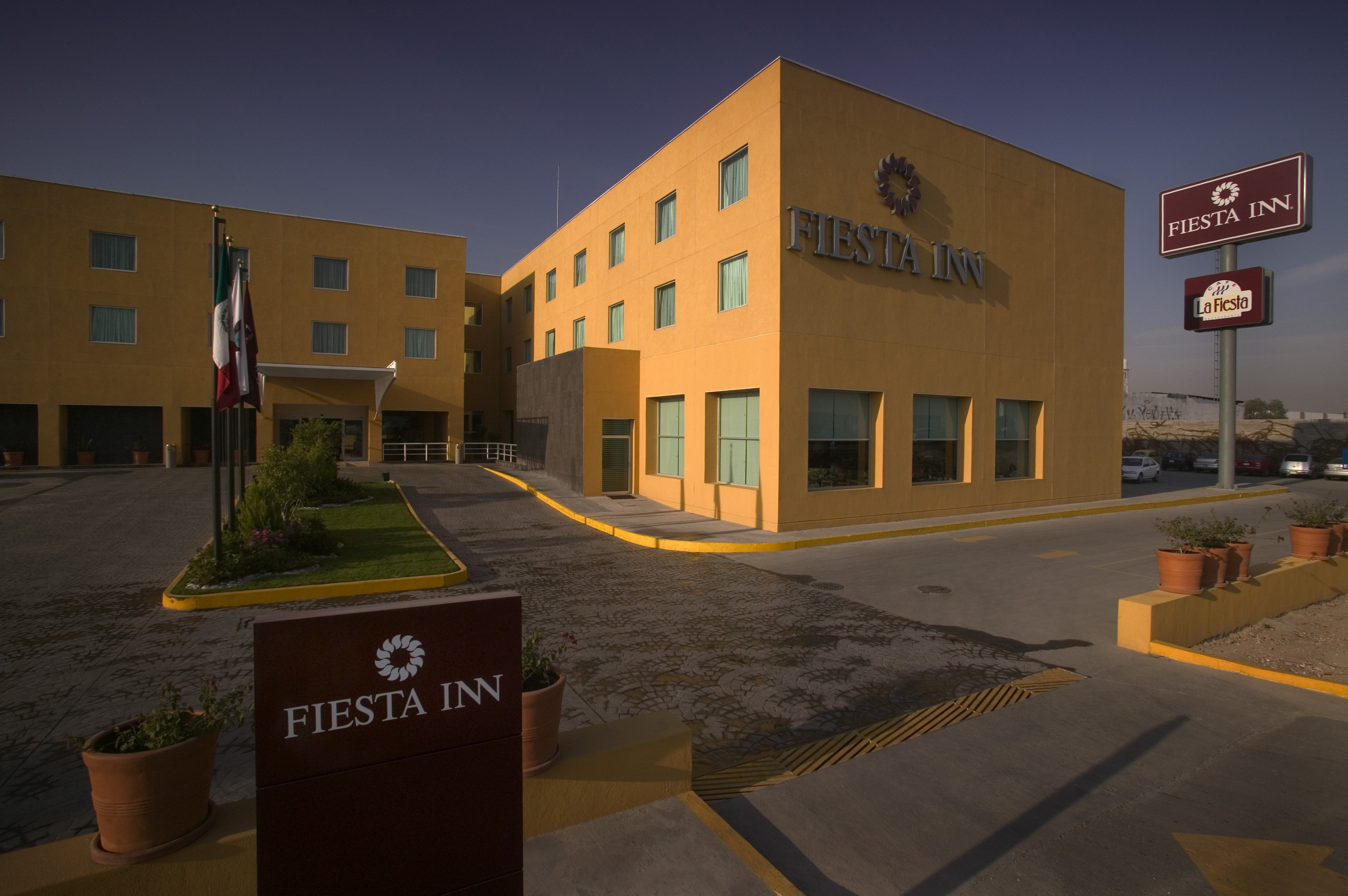Fiesta Inn Express San Luis Potosi Oriente 42/50