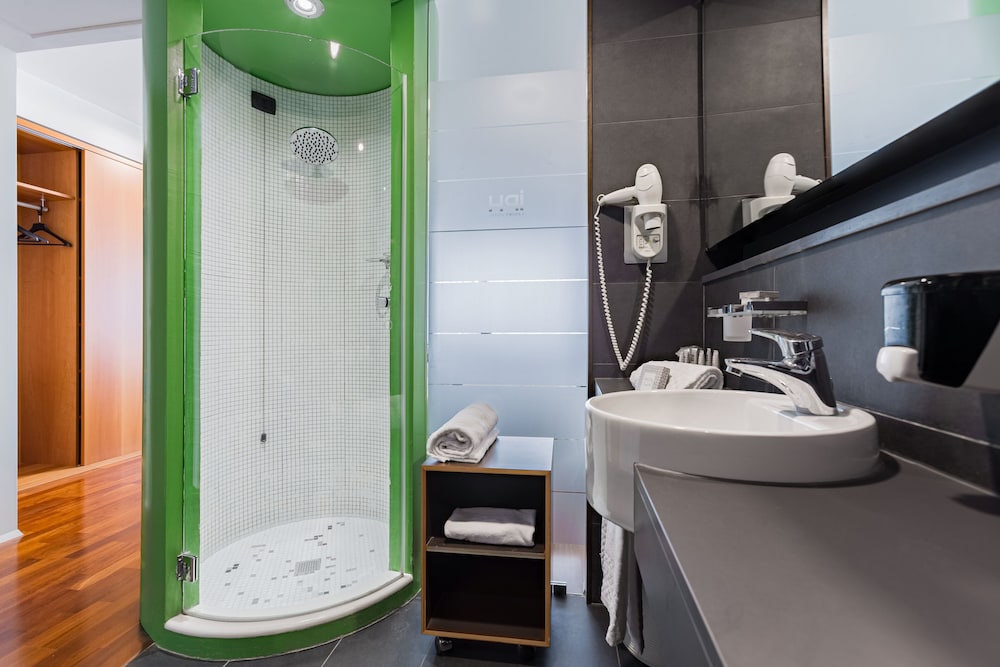 Ipoint Hotel 48/50