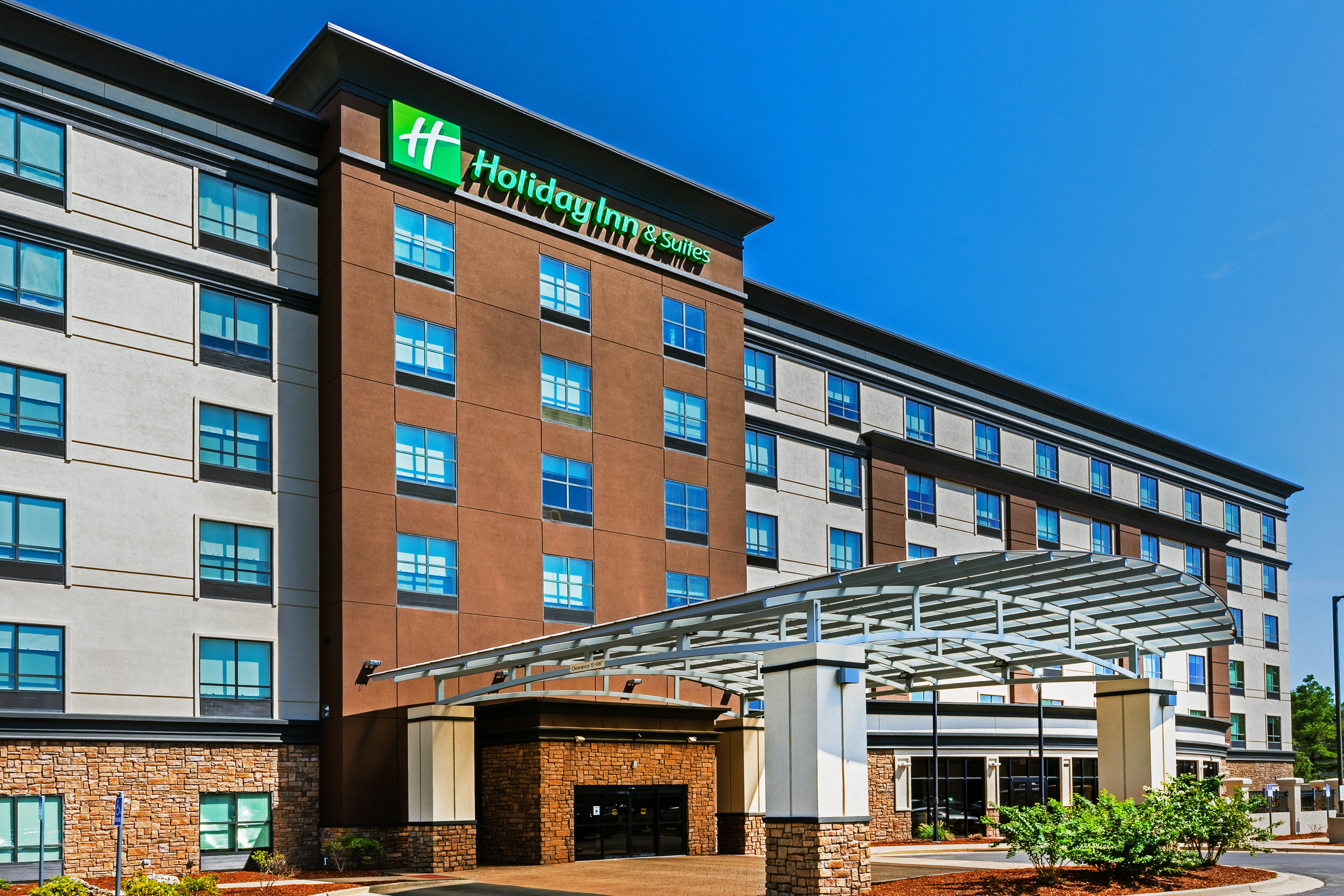 Holiday Inn Hotel & Suites Tulsa South 6/56
